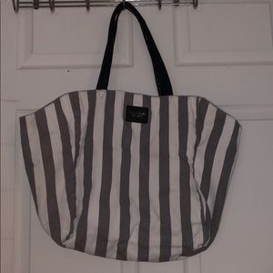 super cute VS tote!!!